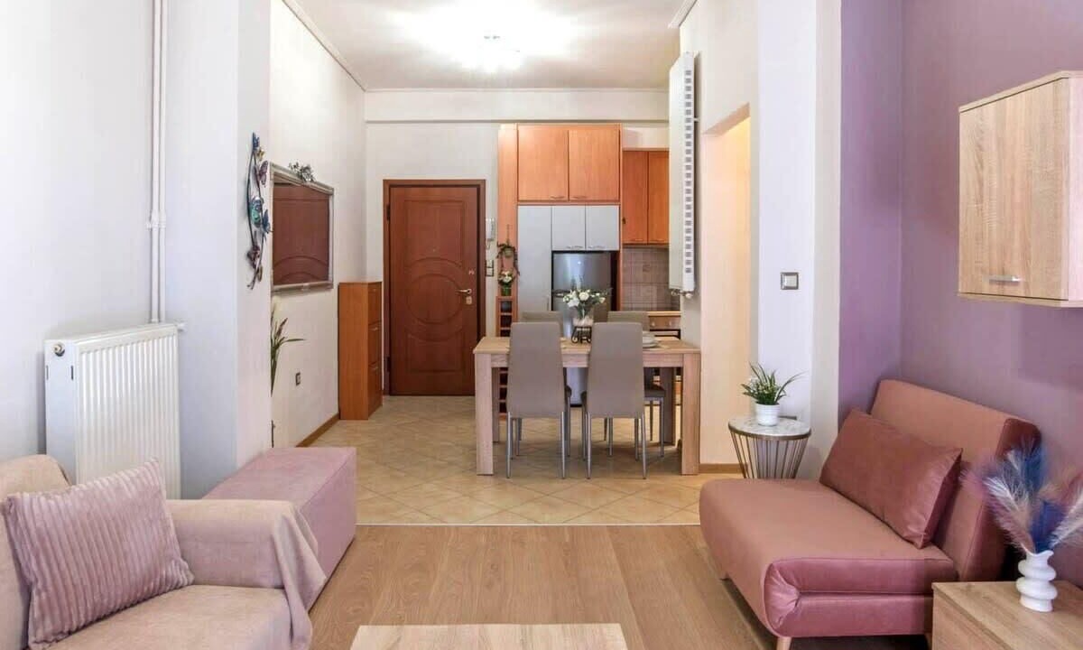 Photo of Livingroom in Ilisia