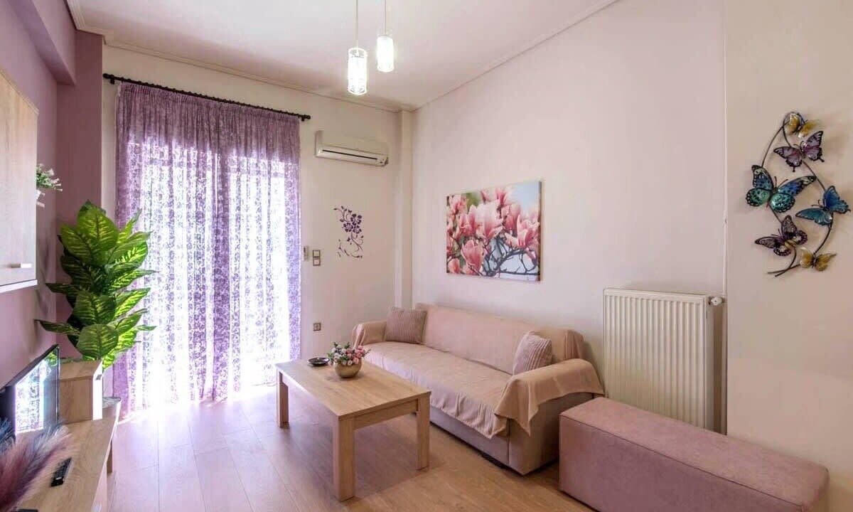Photo of Livingroom in Ilisia