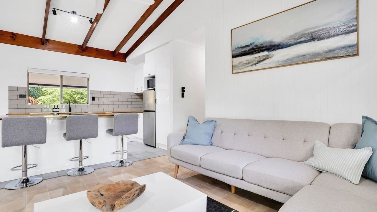Photo of Livingroom in Trinity Beach