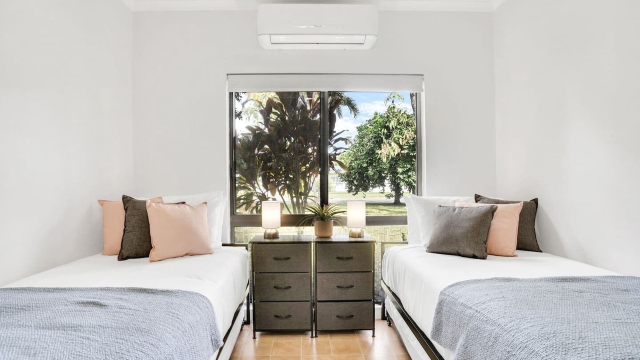 Photo of Bedroom in Trinity Beach