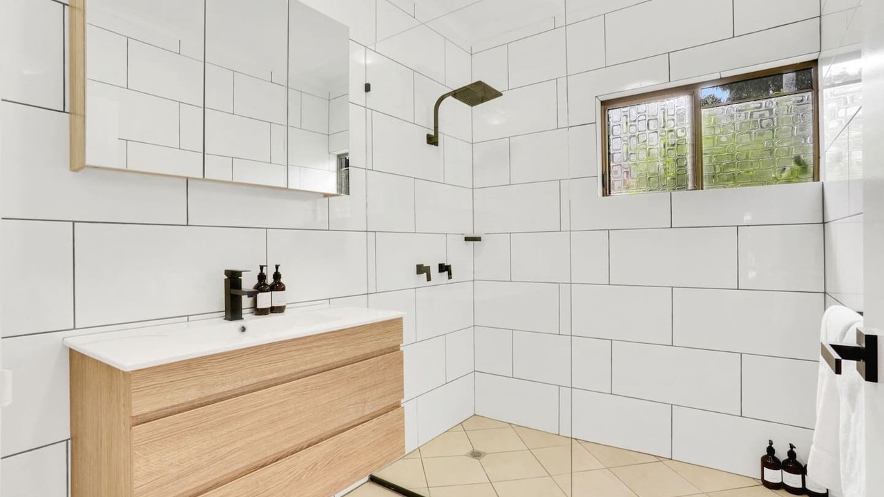 Photo of Bathroom in Trinity Beach