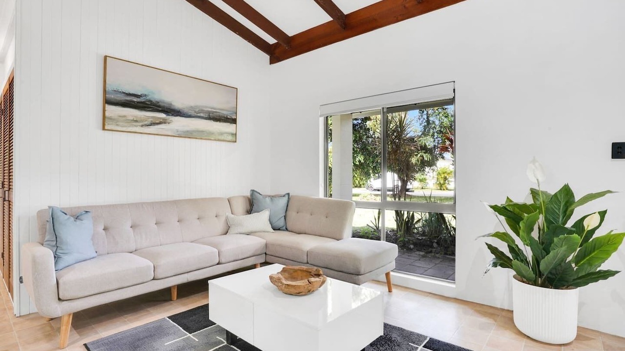Photo of Livingroom in Trinity Beach