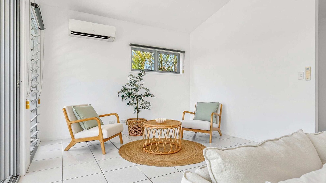 Photo of Livingroom in Alexandra Headland