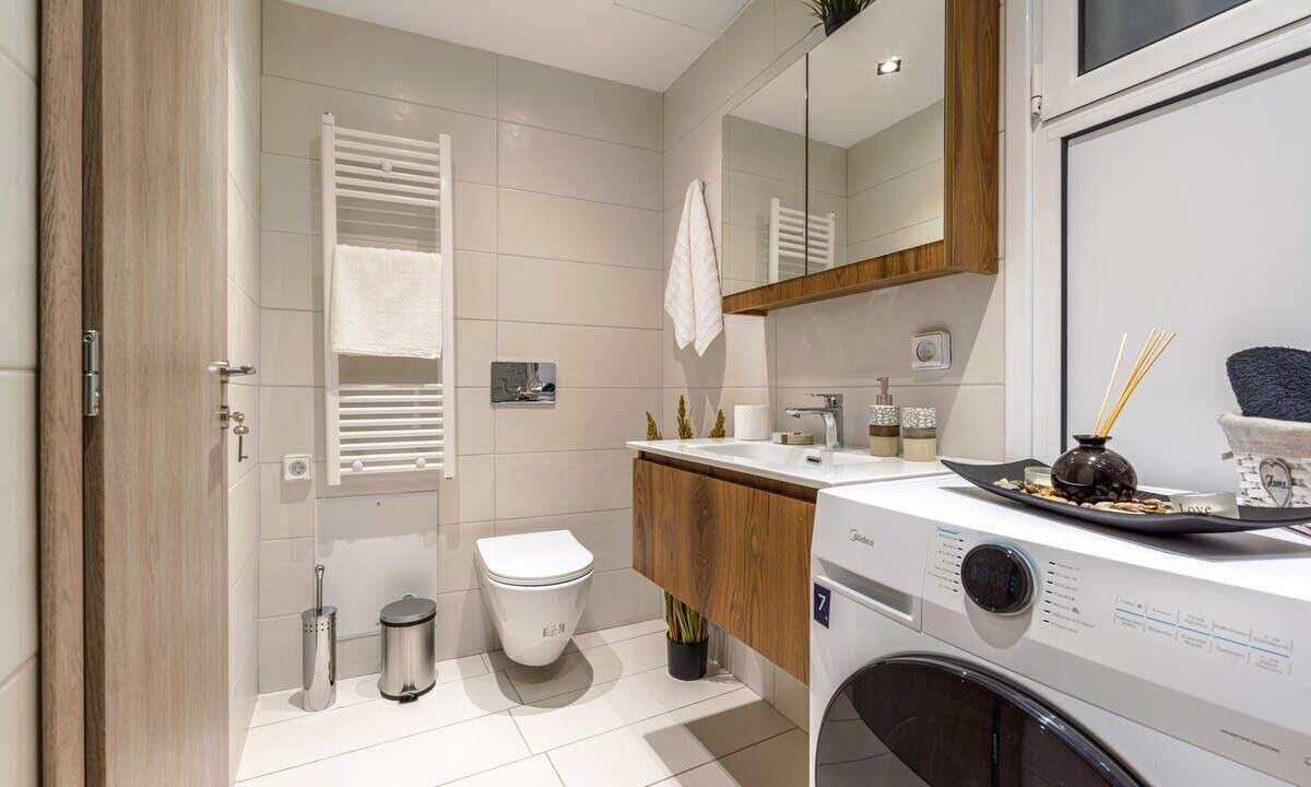 Photo of Bathroom in Metaxourgio