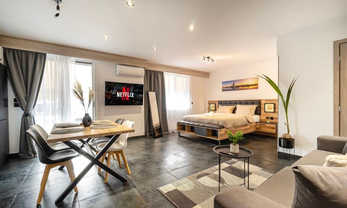 Photo of Bedroom in Metaxourgio