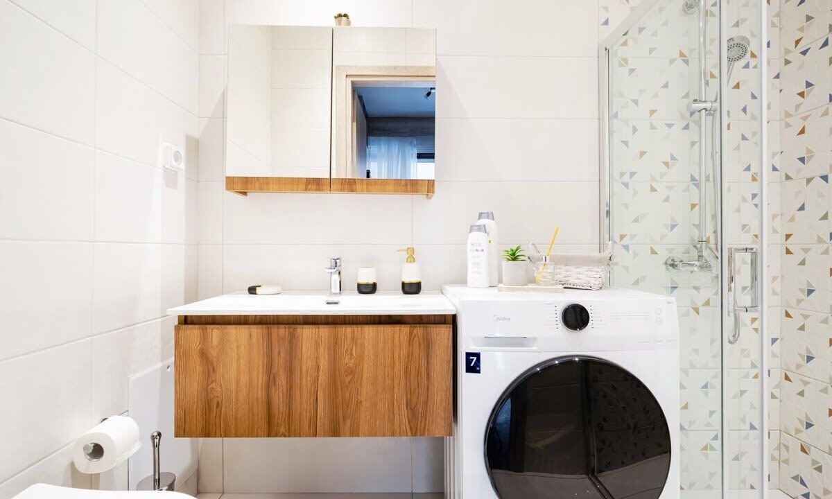 Photo of Bathroom in Metaxourgio