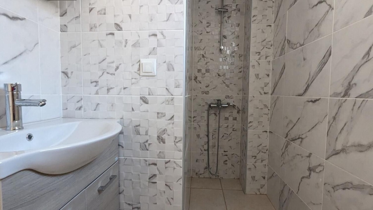 Photo of Bathroom in Kamena Vourla