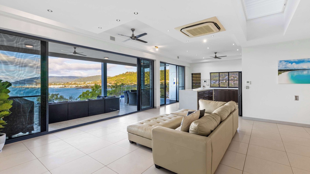 Photo of Livingroom in Cannonvale