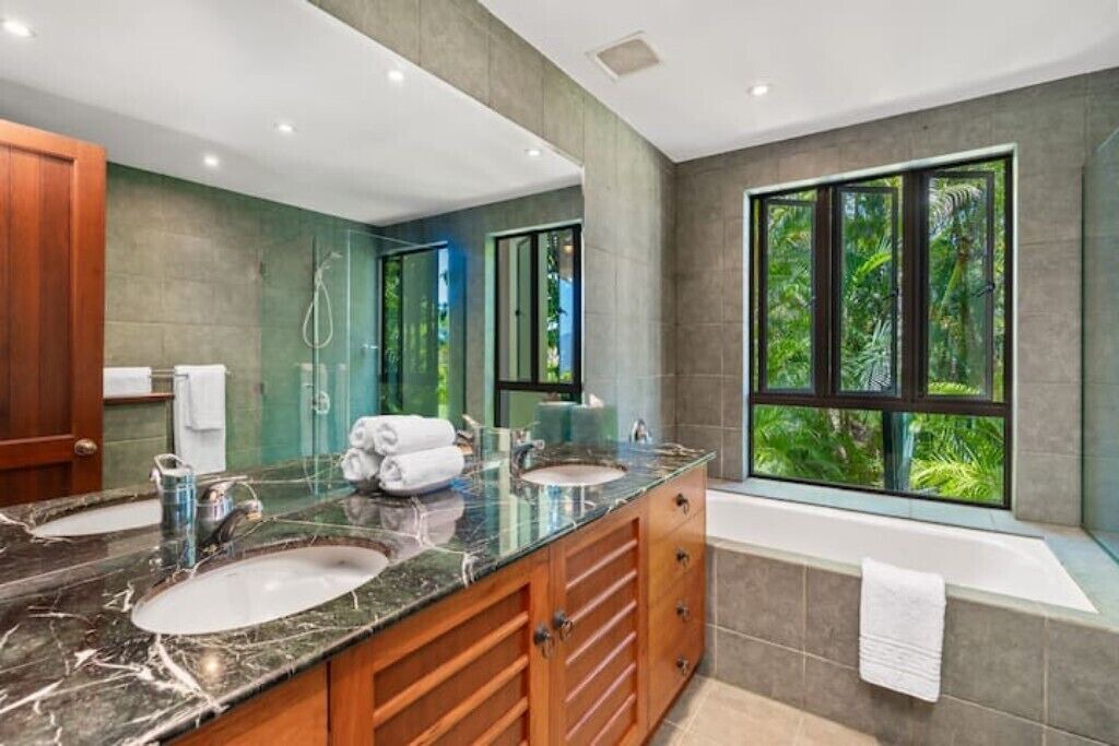 Photo of Bathroom in Lamb Range