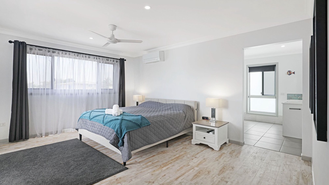 Photo of Bedroom in Burnett Heads