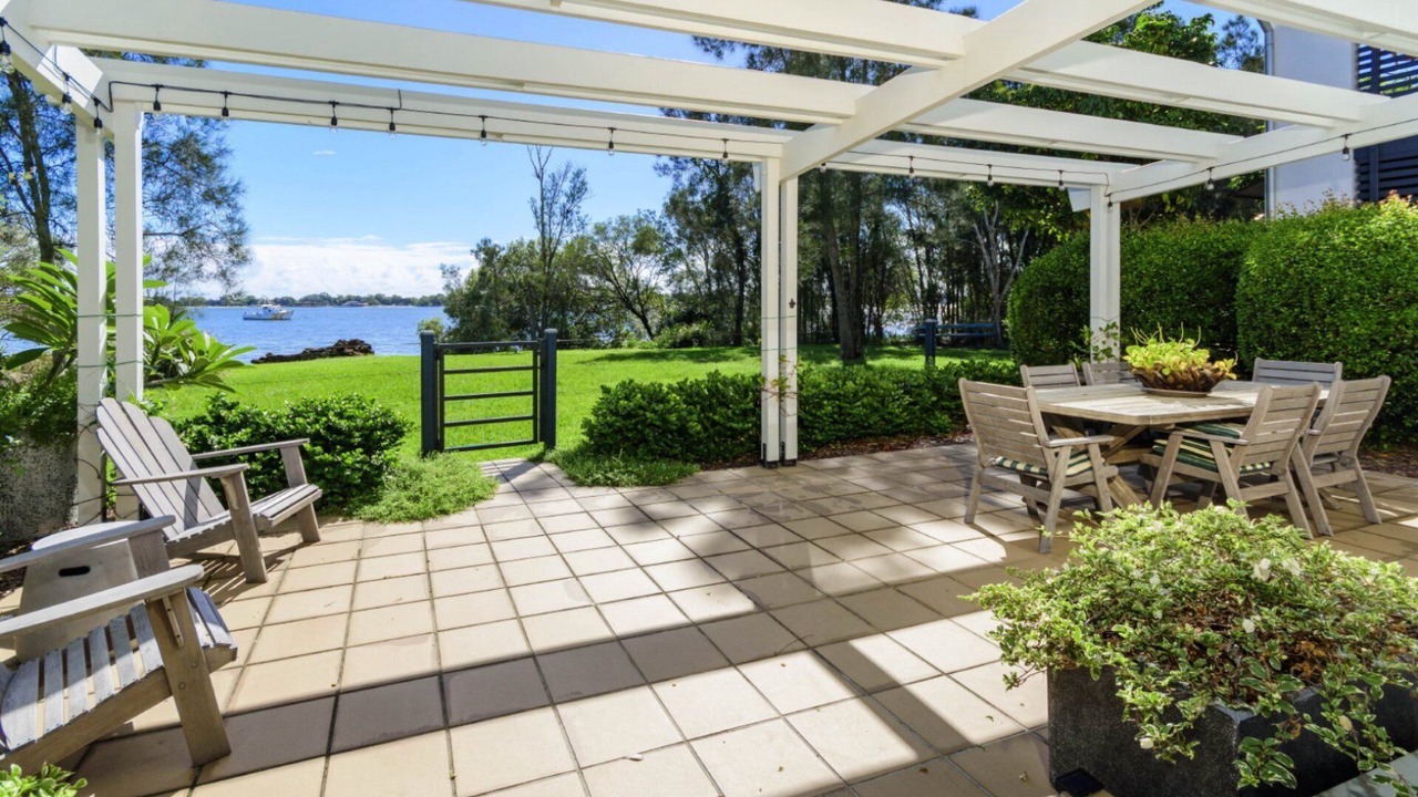 Photo of Outdoor in Sandstone Point
