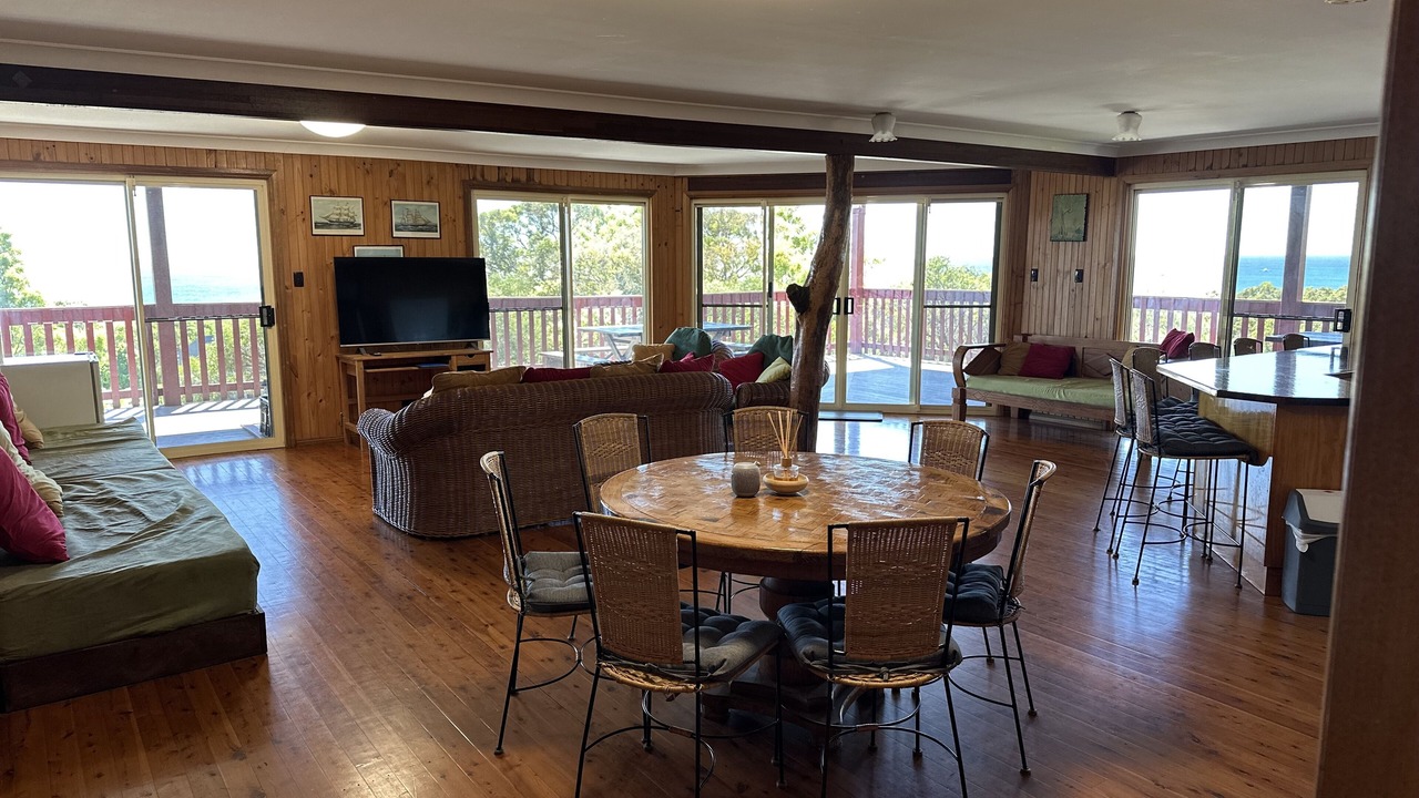 Photo of Livingroom in Orchid Beach