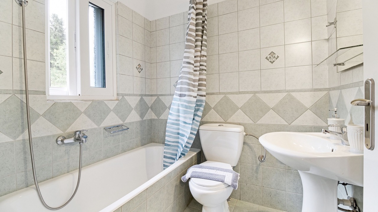 Photo of Bathroom in Spanochori