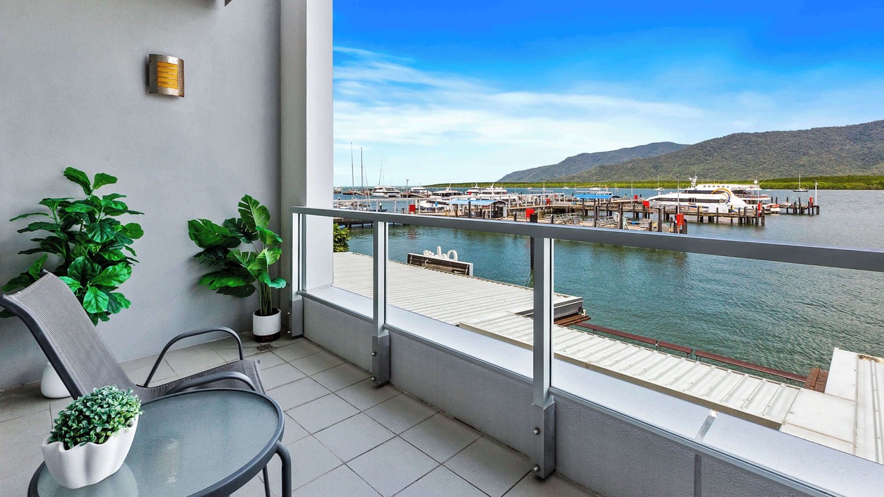 Photo of Patio Balcony in Cairns Central Business District