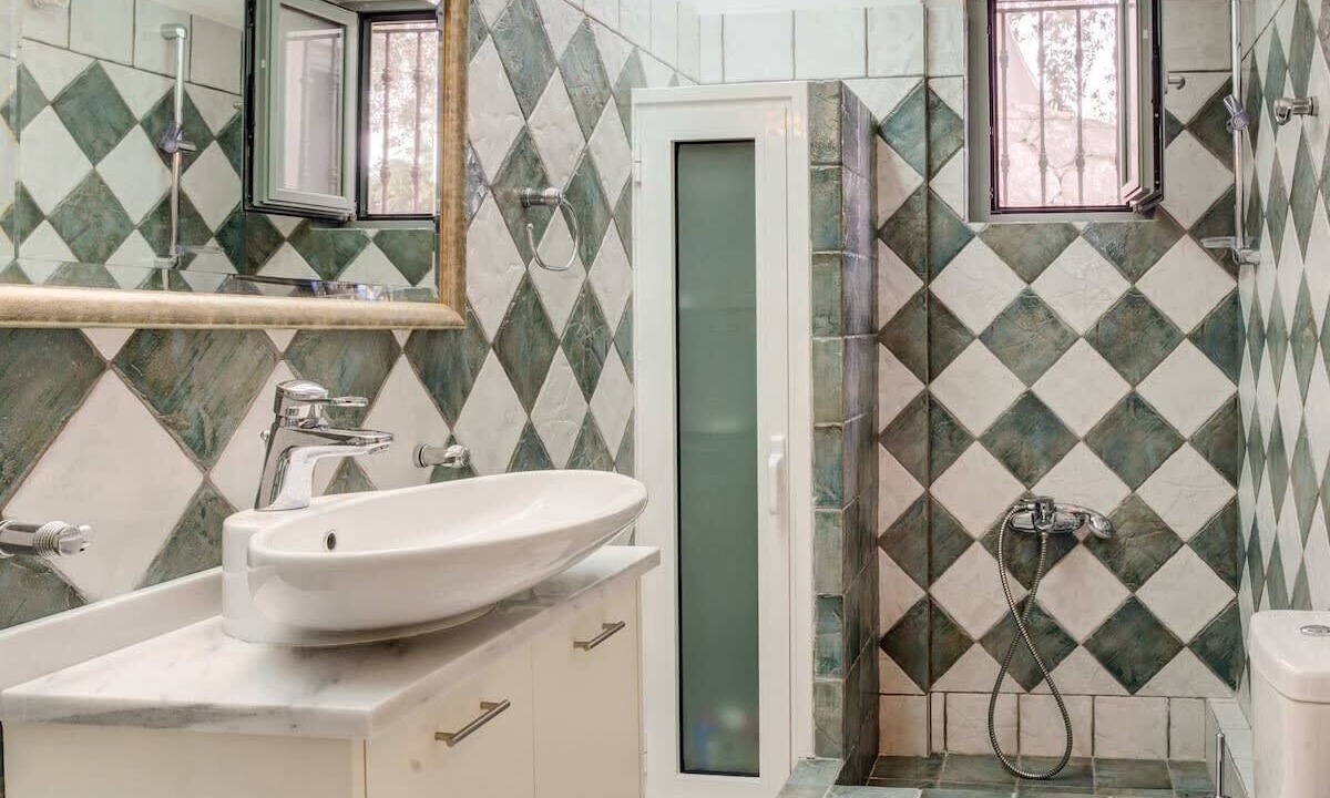 Photo of Bathroom in Troizinia