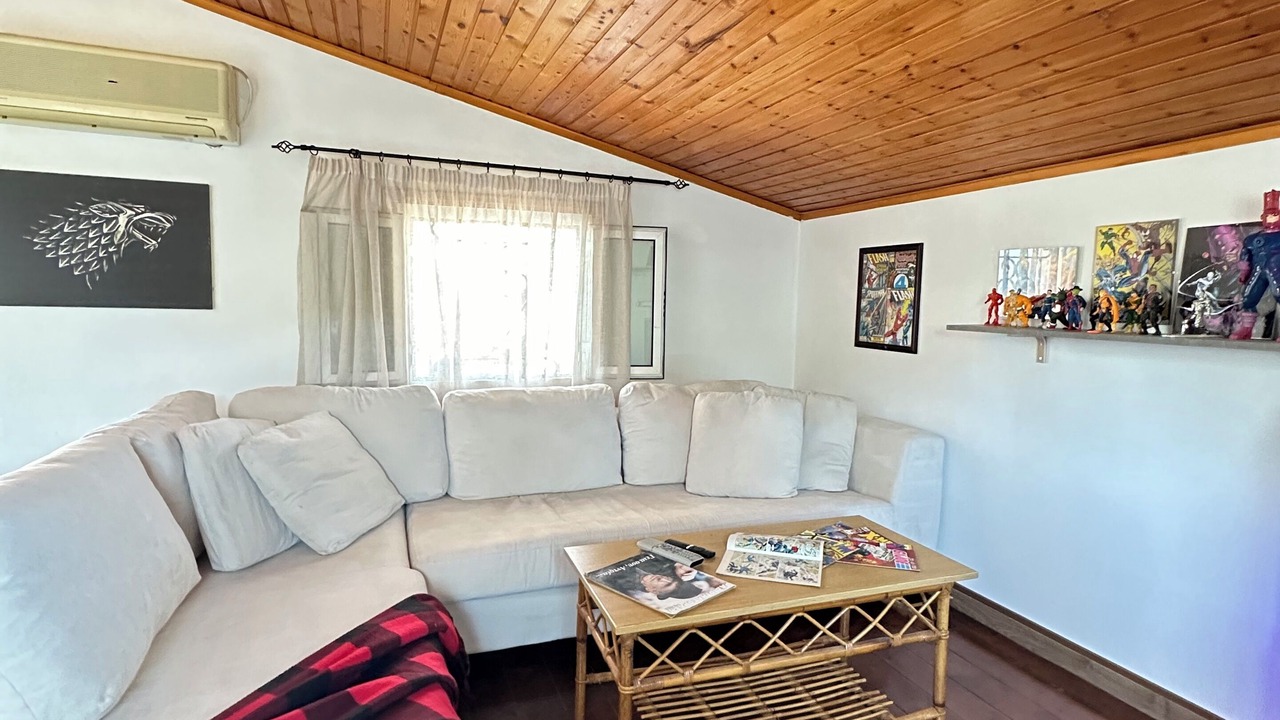 Photo of Livingroom in Kropia