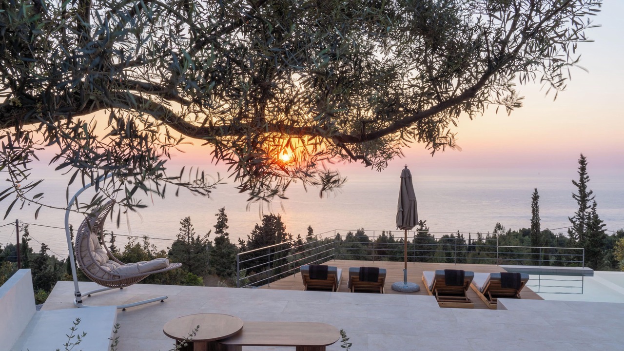 Photo of Patio Balcony in Evgiros