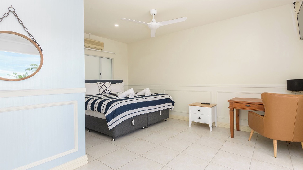 Photo of Bedroom in Oak Beach