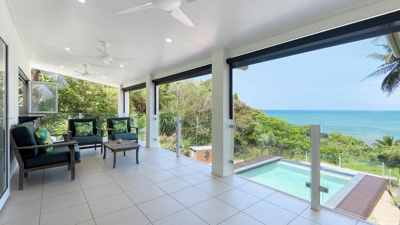 Photo of Outdoor in Oak Beach