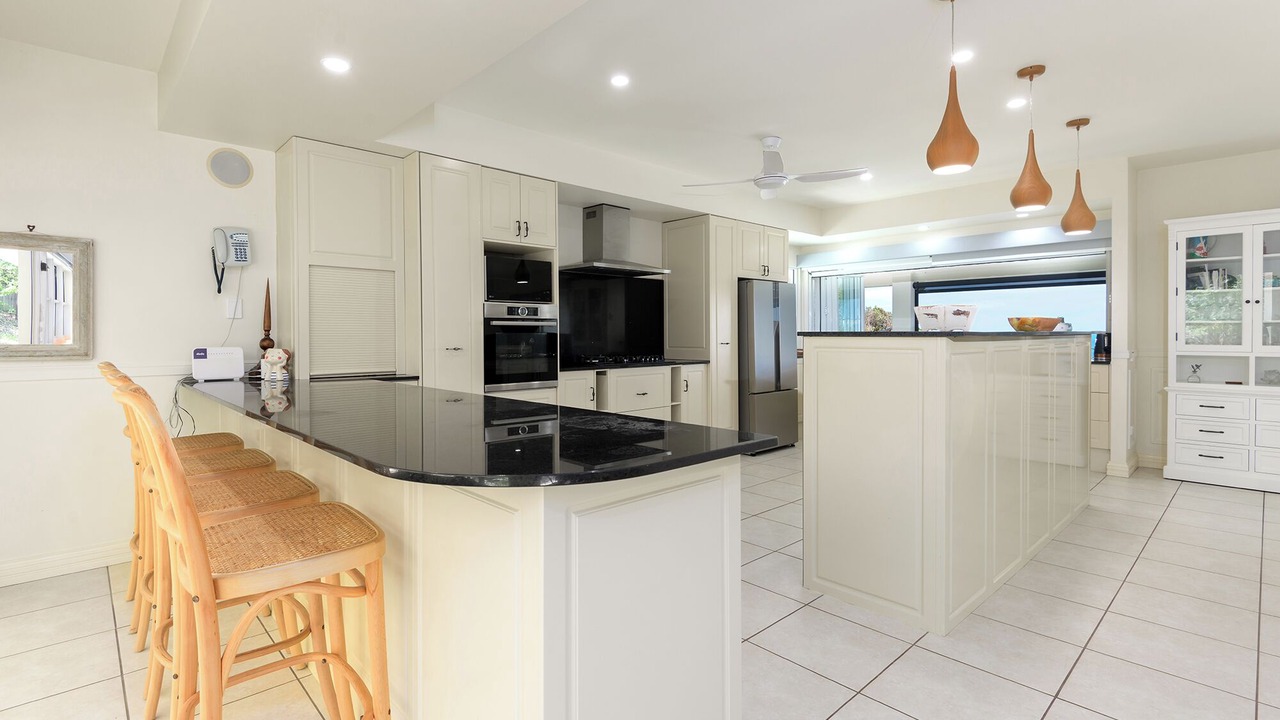 Photo of Kitchen in Oak Beach