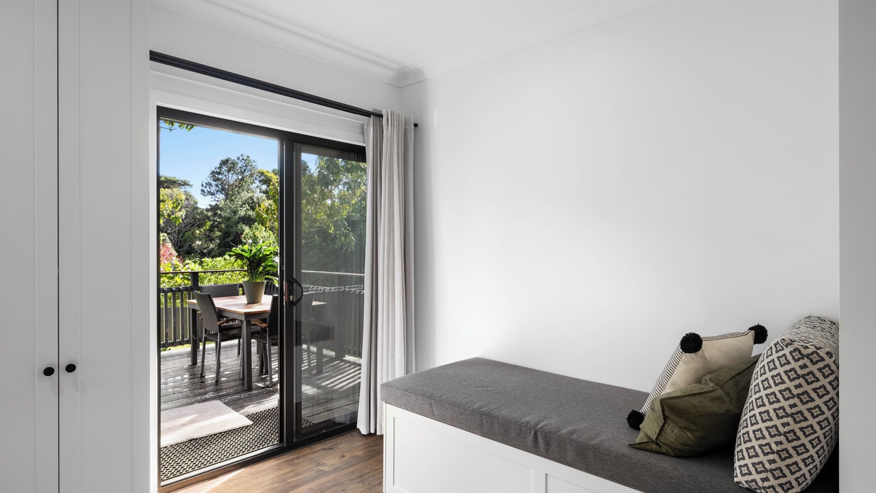 Photo of Livingroom in Springbrook