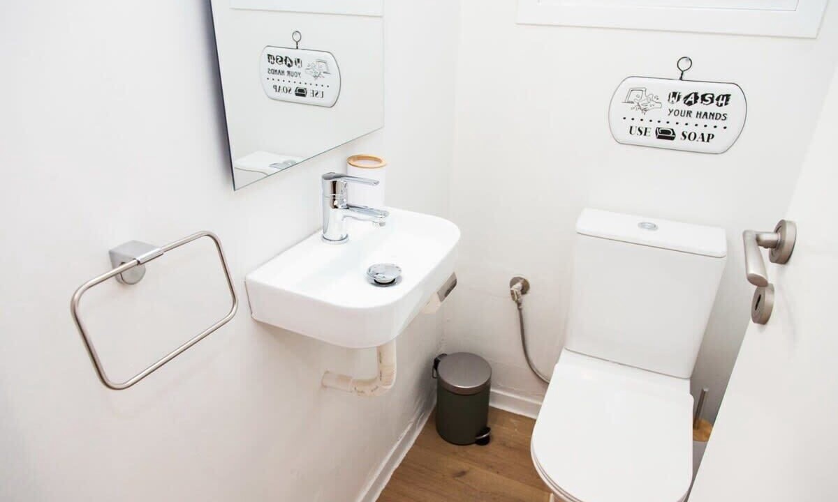 Photo of Bathroom in Kifisia