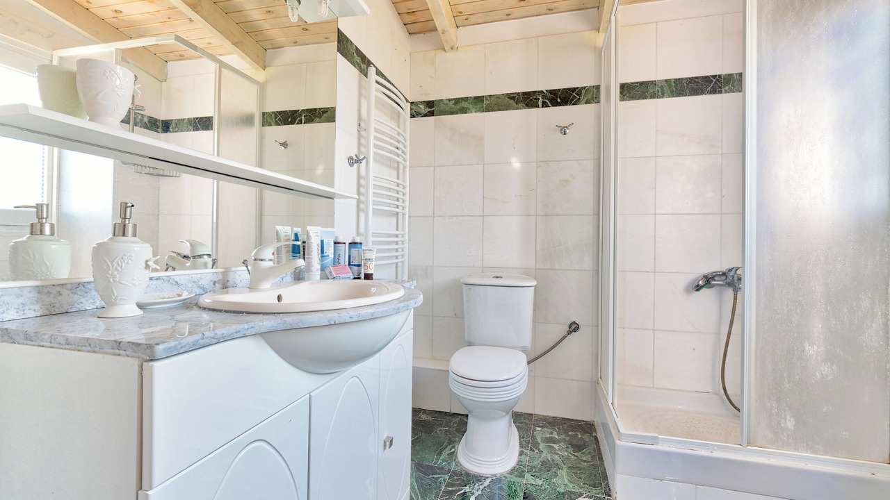 Photo of Bathroom in Melissopetra