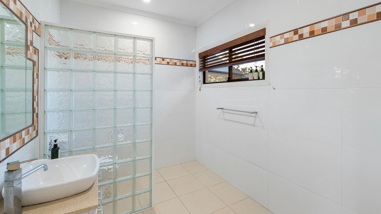 Photo of Bathroom in Thornlands