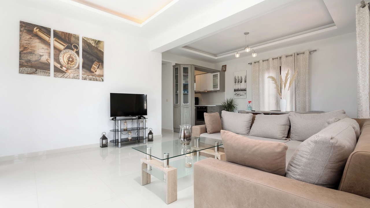 Photo of Livingroom in Elation