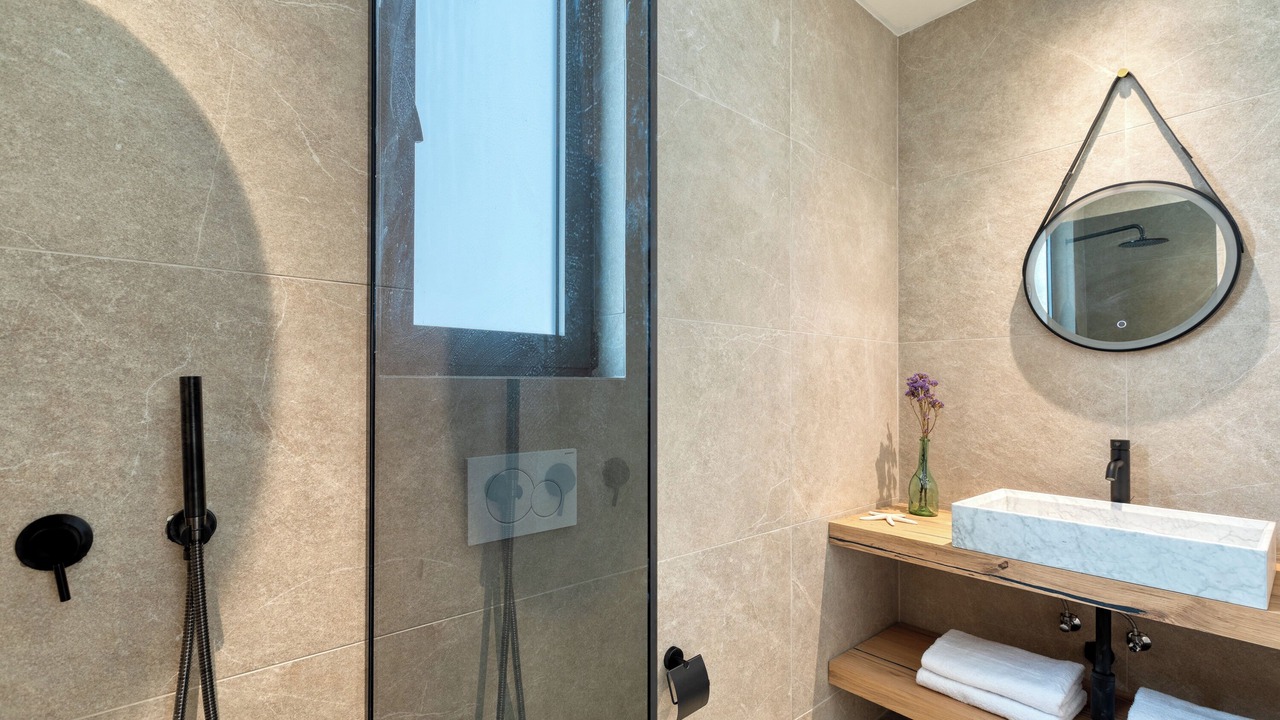 Photo of Bathroom in Karystos