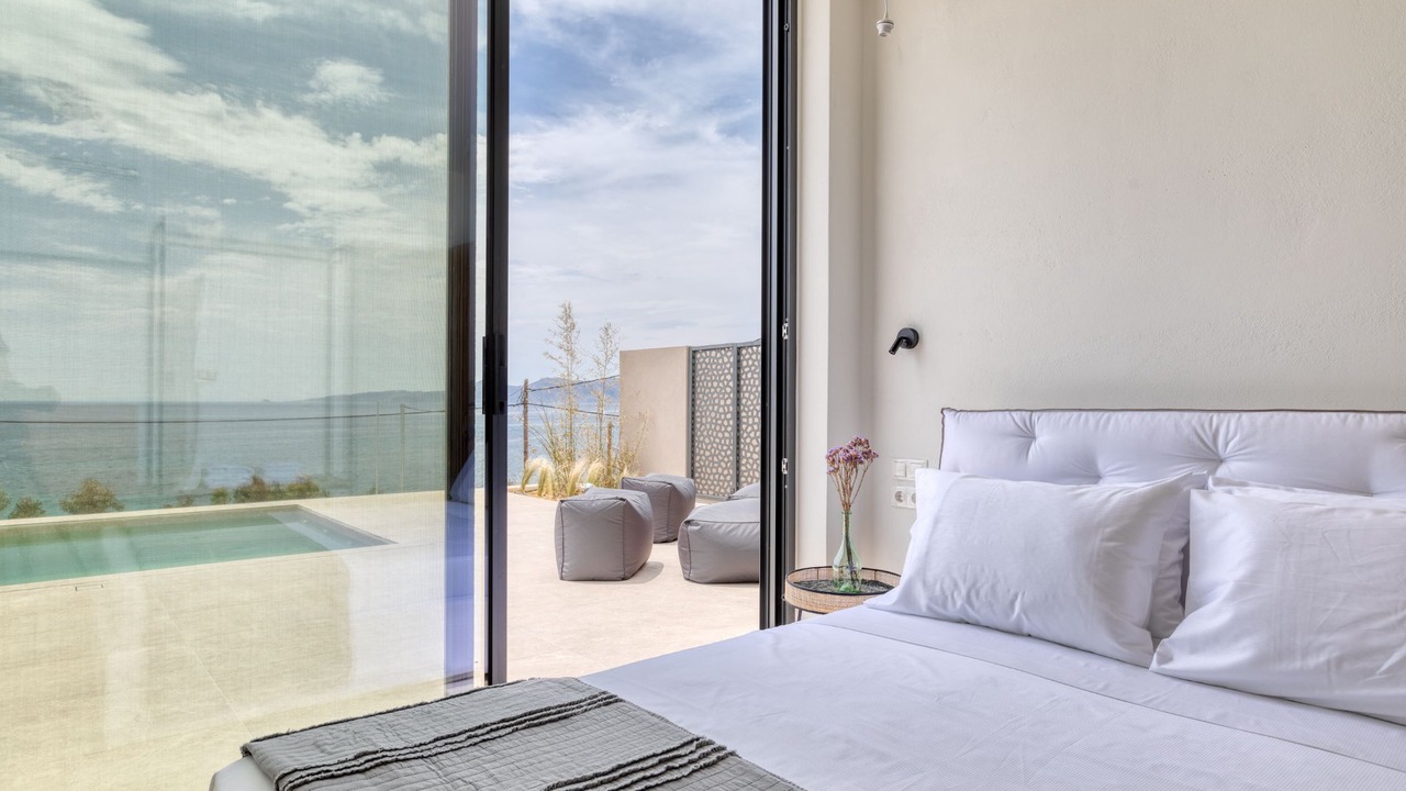 Photo of Bedroom in Karystos