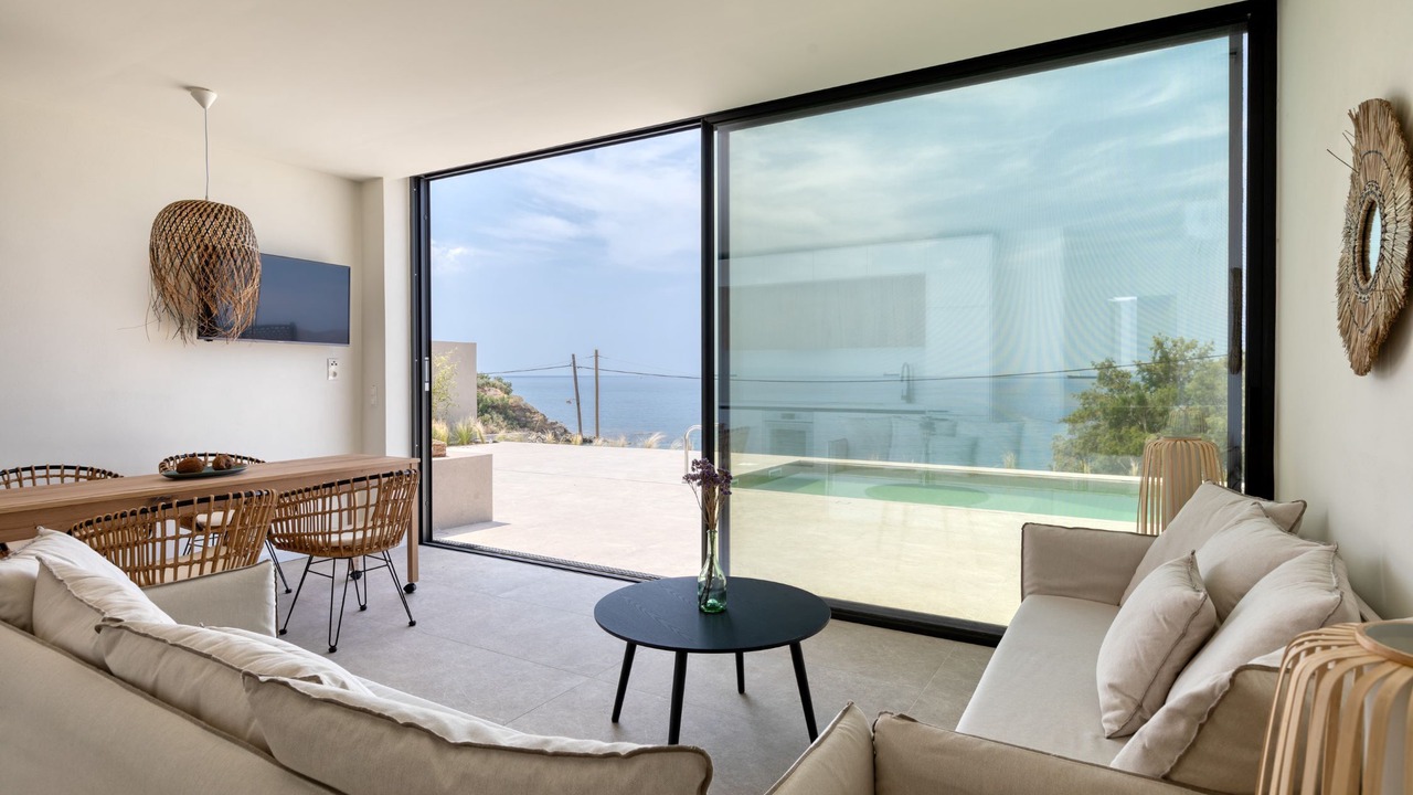 Photo of Livingroom in Karystos