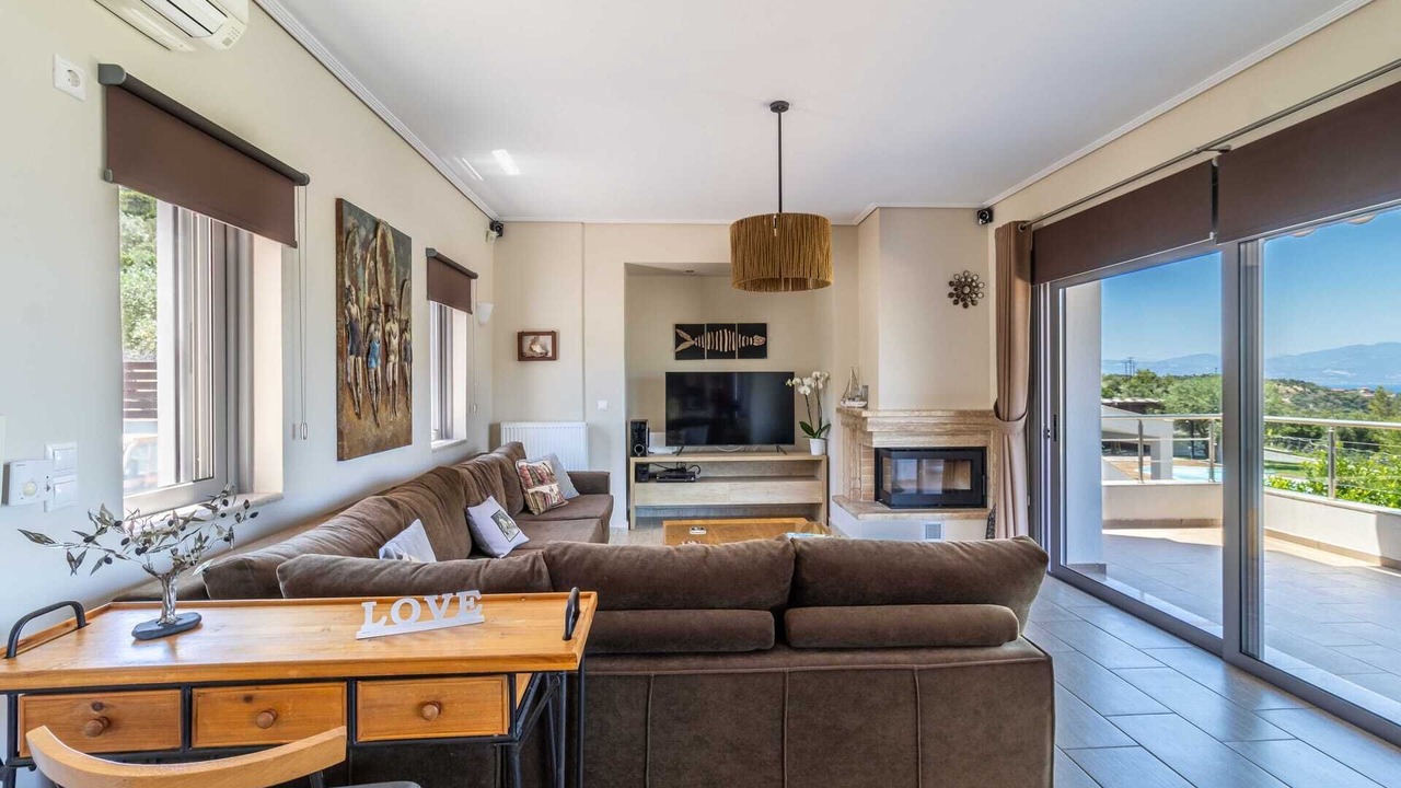 Photo of Livingroom in Limni Vouliagmenis