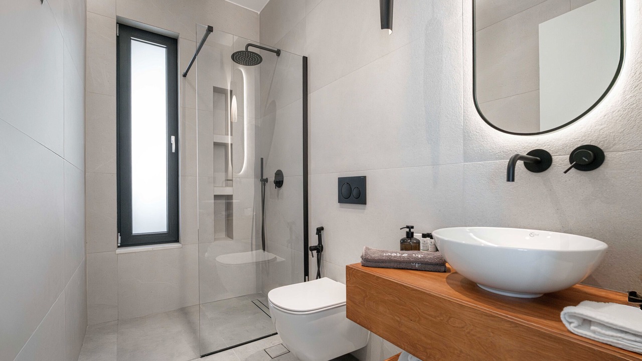 Photo of Bathroom in Kalamitsi