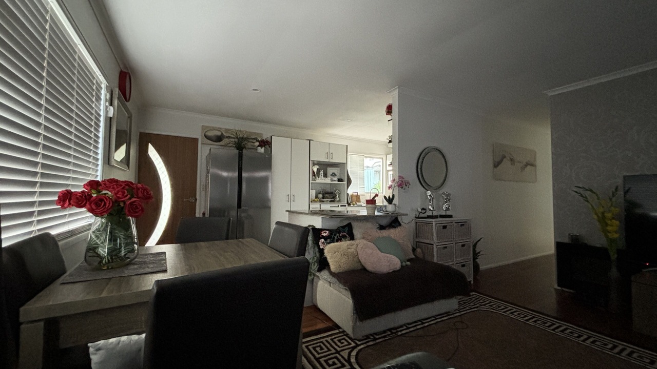 Photo of Livingroom in Woodridge