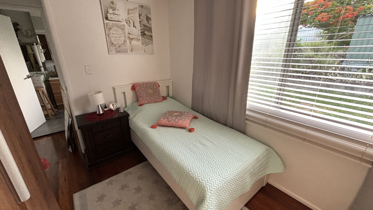Photo of Bedroom in Woodridge