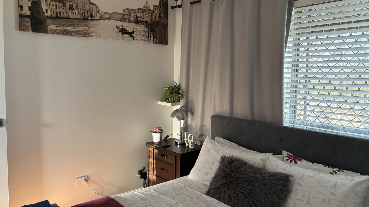 Photo of Bedroom in Woodridge