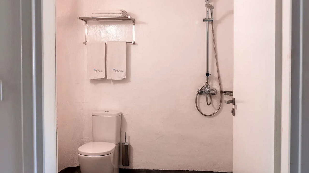 Photo of Bathroom in Elia