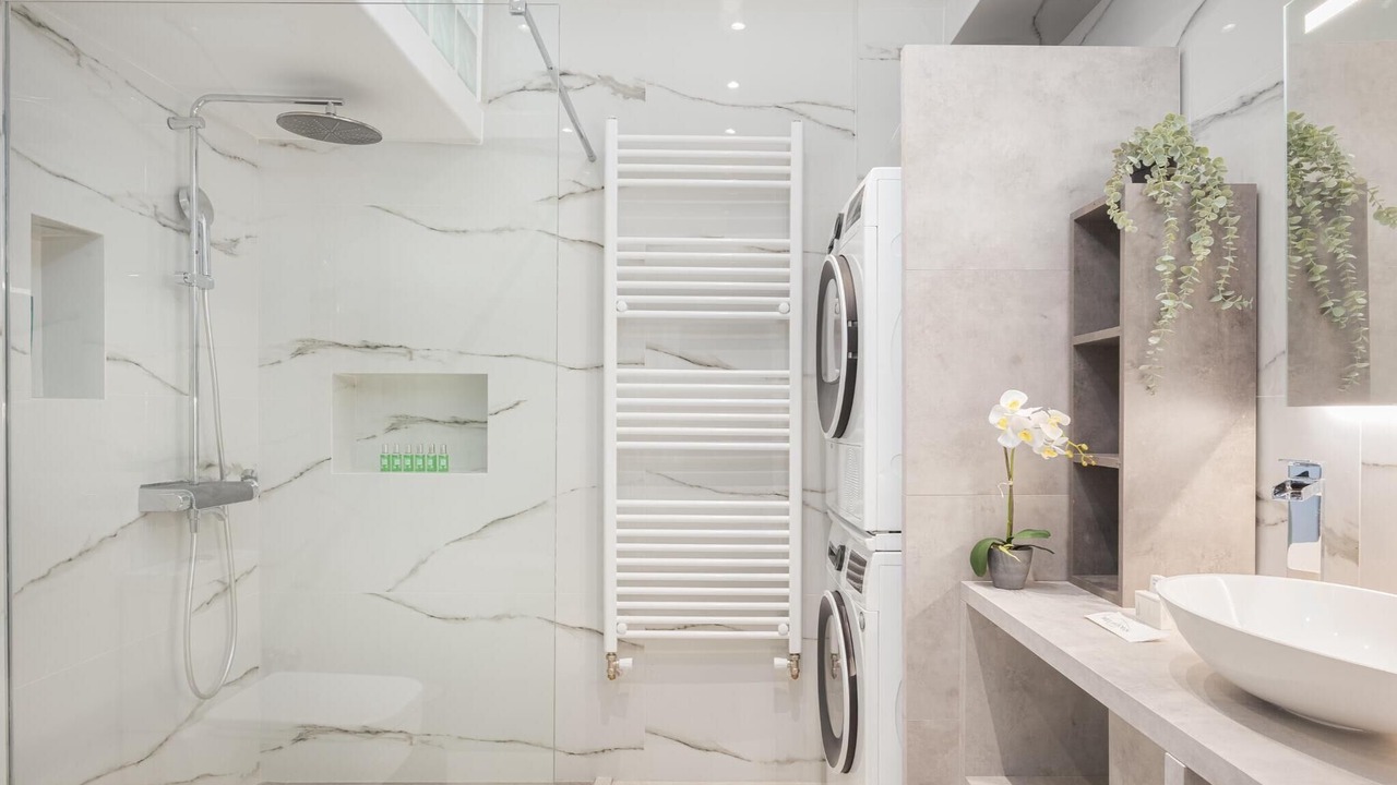 Photo of Bathroom in Makrigianni