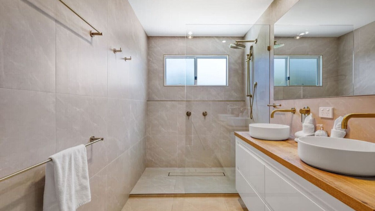 Photo of Bathroom in Mapleton