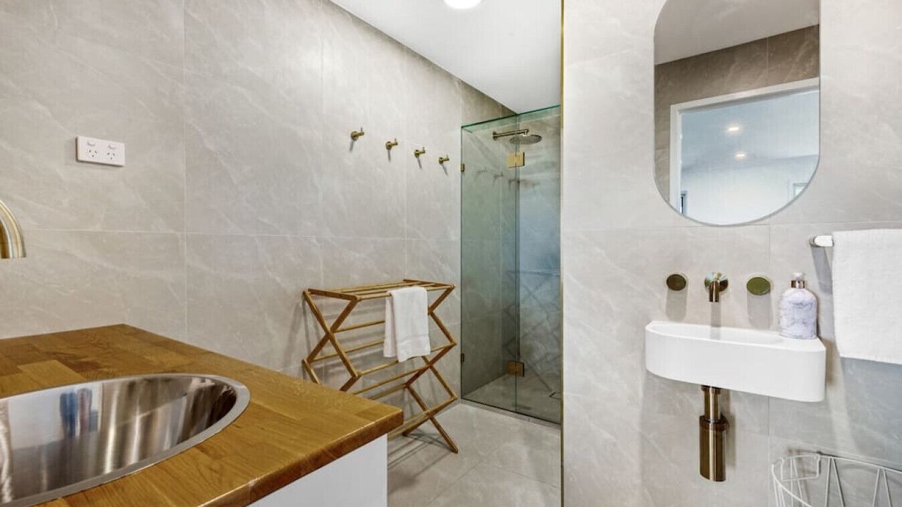 Photo of Bathroom in Mapleton