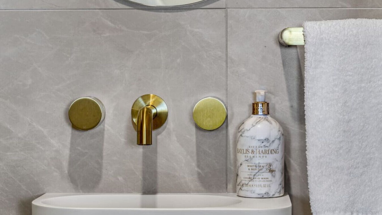 Photo of Bathroom in Mapleton