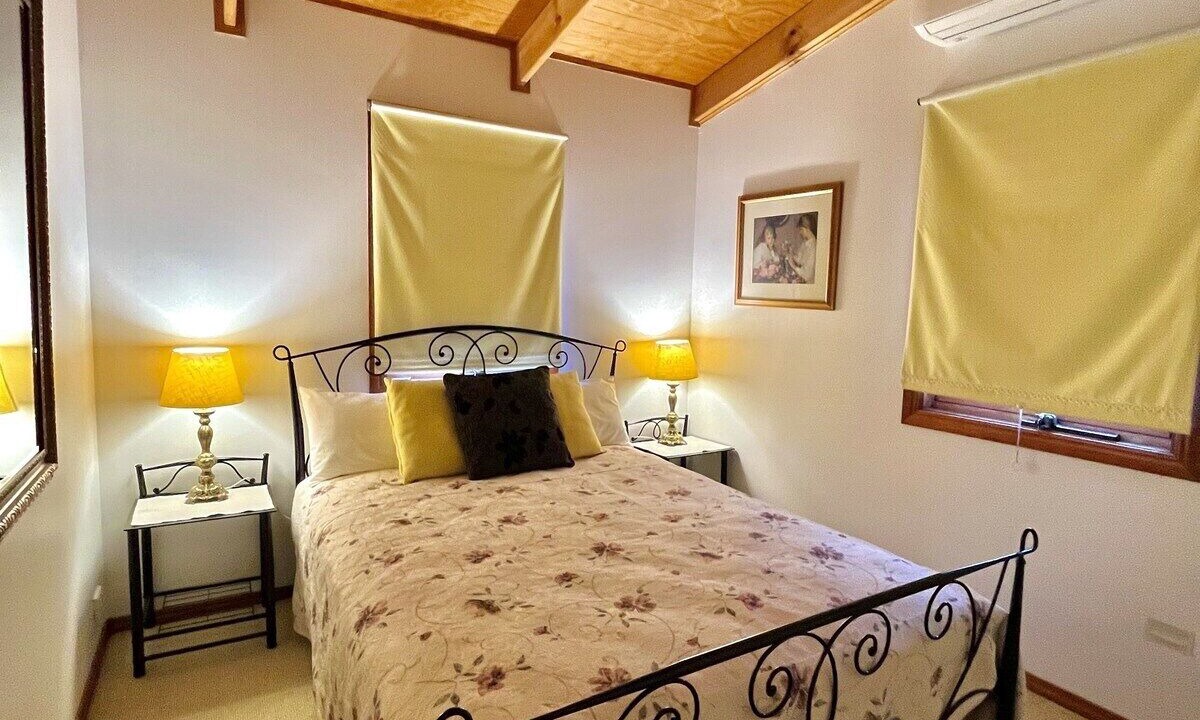 Photo of Bedroom in Wyberba