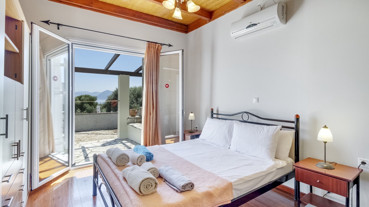 Photo of Bedroom in Katomerion