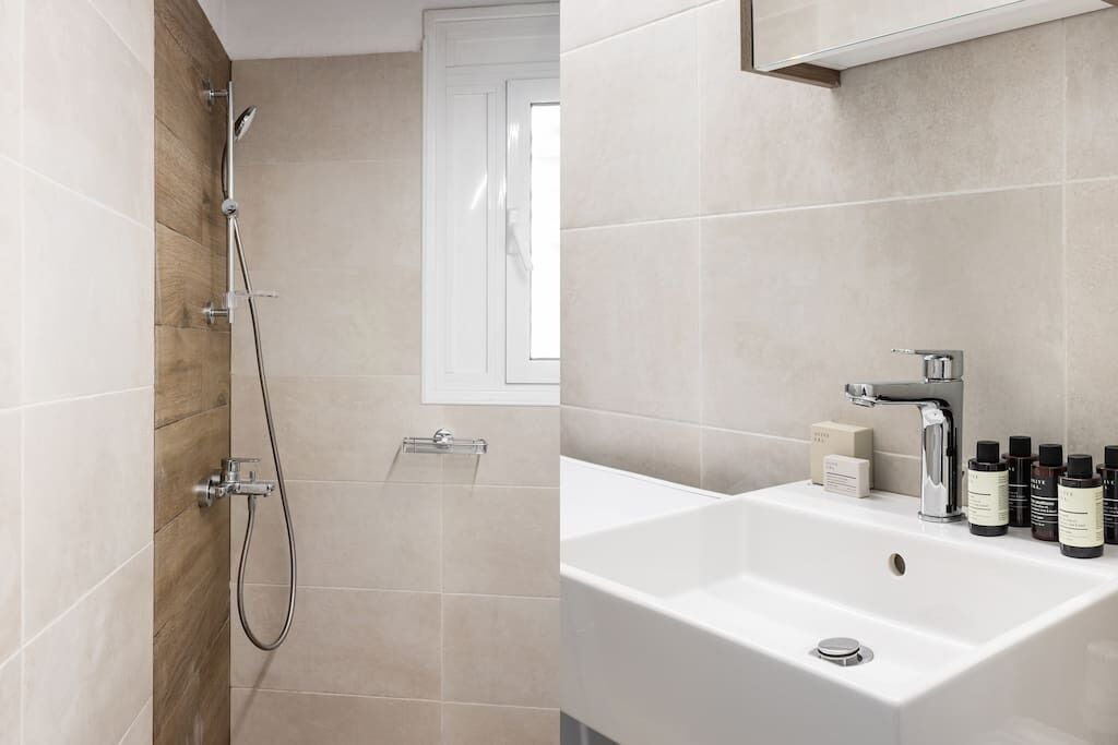 Photo of Bathroom in Marousi