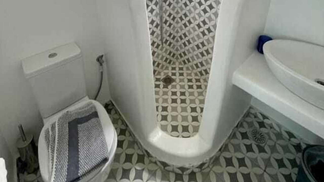 Photo of Bathroom in Glastros