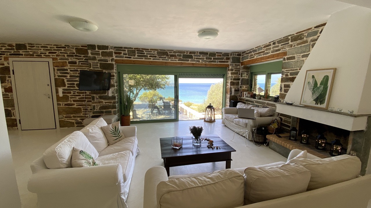 Photo of Livingroom in Karystos