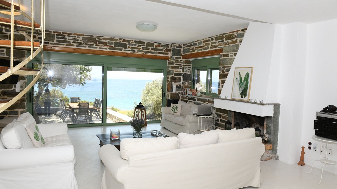 Photo of Livingroom in Karystos