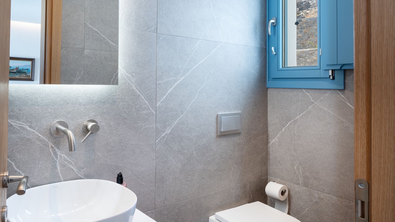 Photo of Bathroom in Kanalia