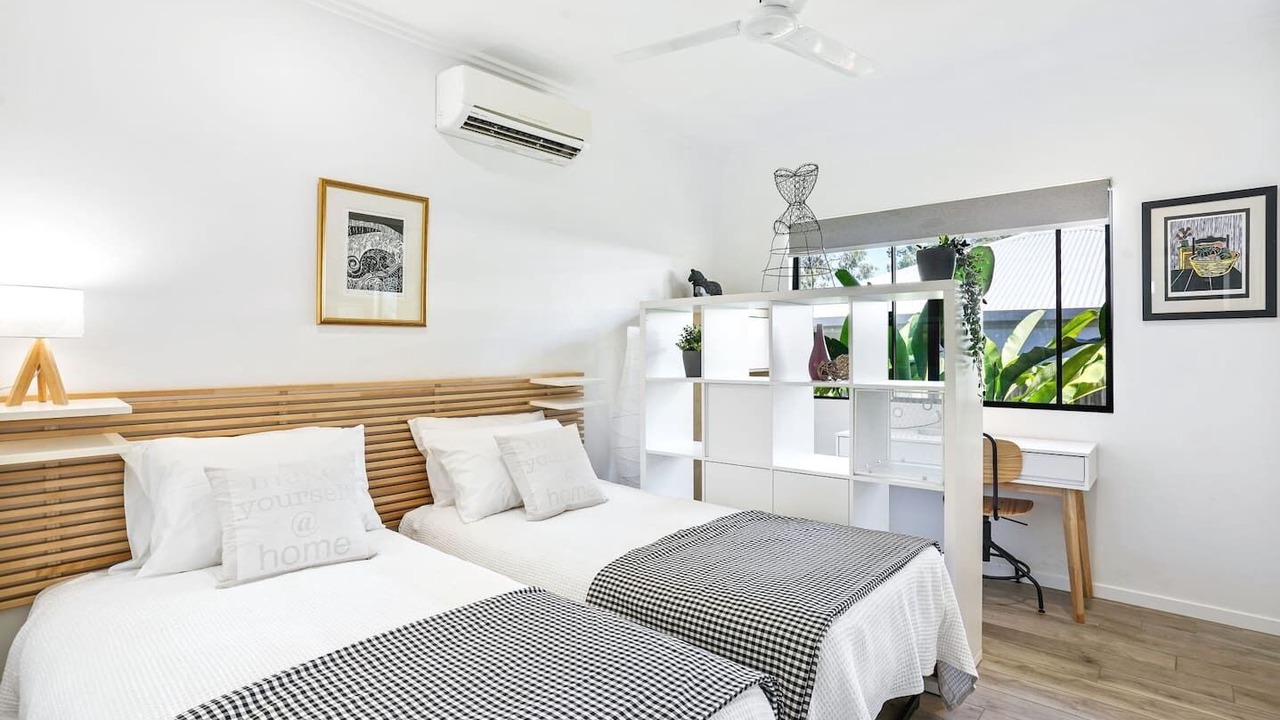 Photo of Bedroom in Trinity Beach